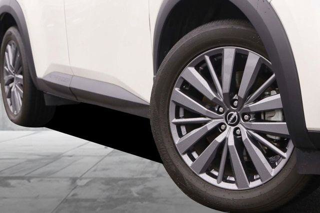 Used 2024 Nissan Pathfinder SL w/ SL Premium Package image 3