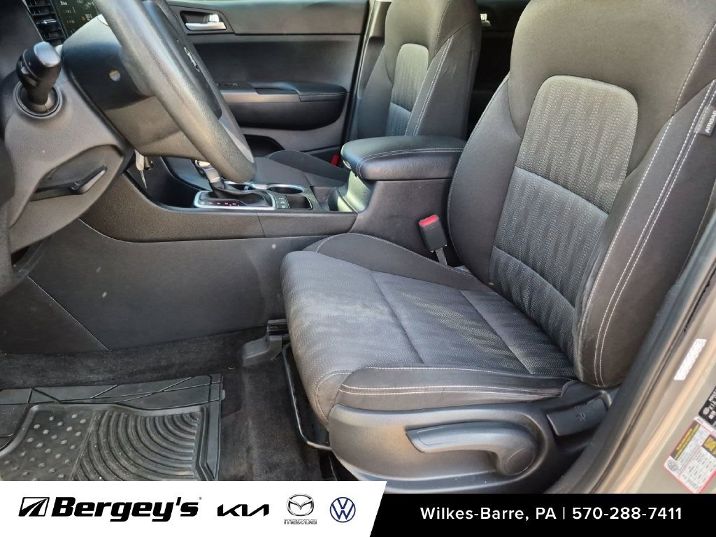 Used 2020 Kia Sportage LX AWD/4WD image 19