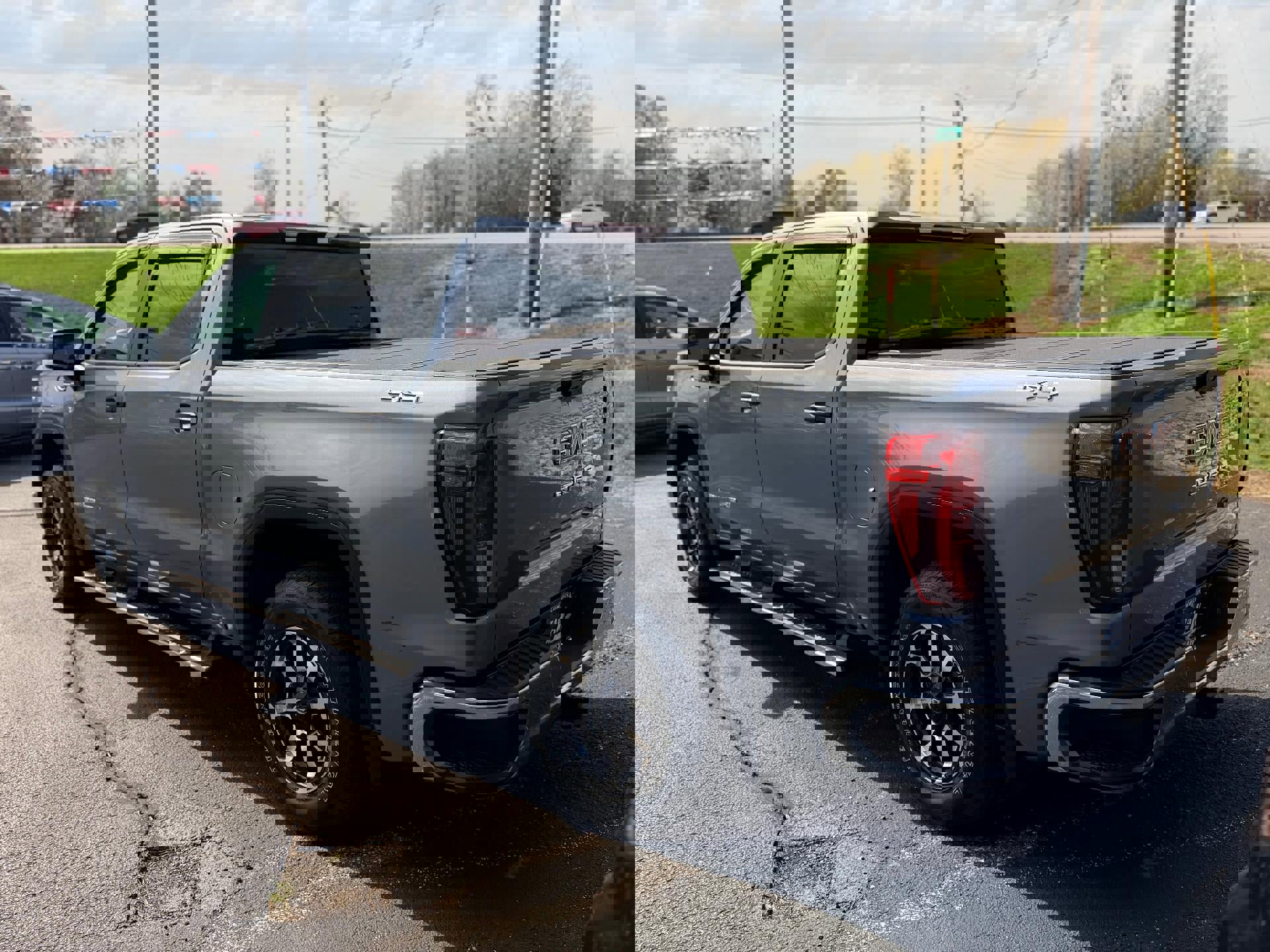 Used 2020 GMC Sierra 1500 4x4 Crew Cab w/ Sierra Value Package image 7