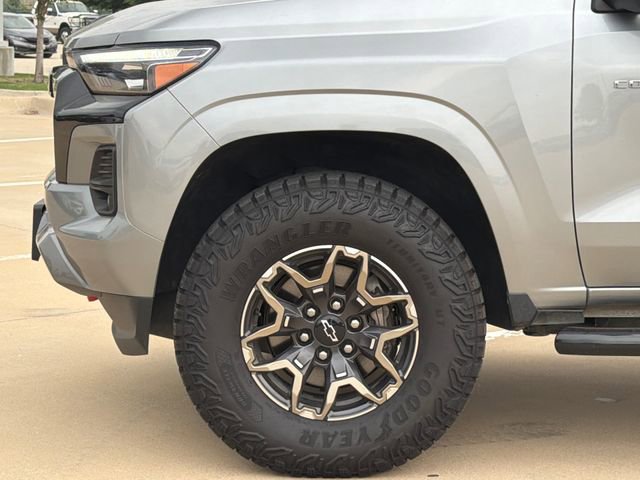 Used 2023 Chevrolet Colorado Z71 w/ Z71 Convenience Package 2 AWD/4WD image 5