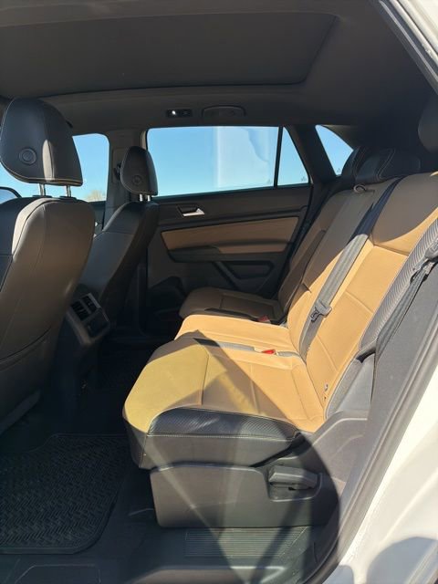Used 2023 Volkswagen Atlas Cross Sport SE image 10