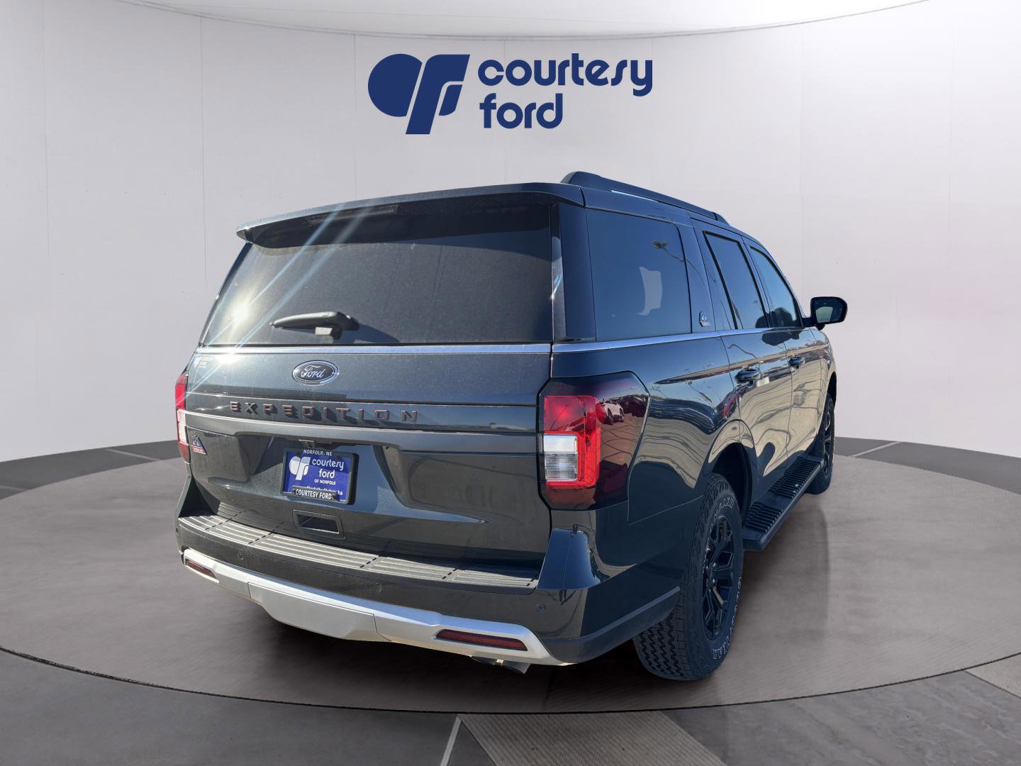 Used 2024 Ford Expedition Timberline image 8