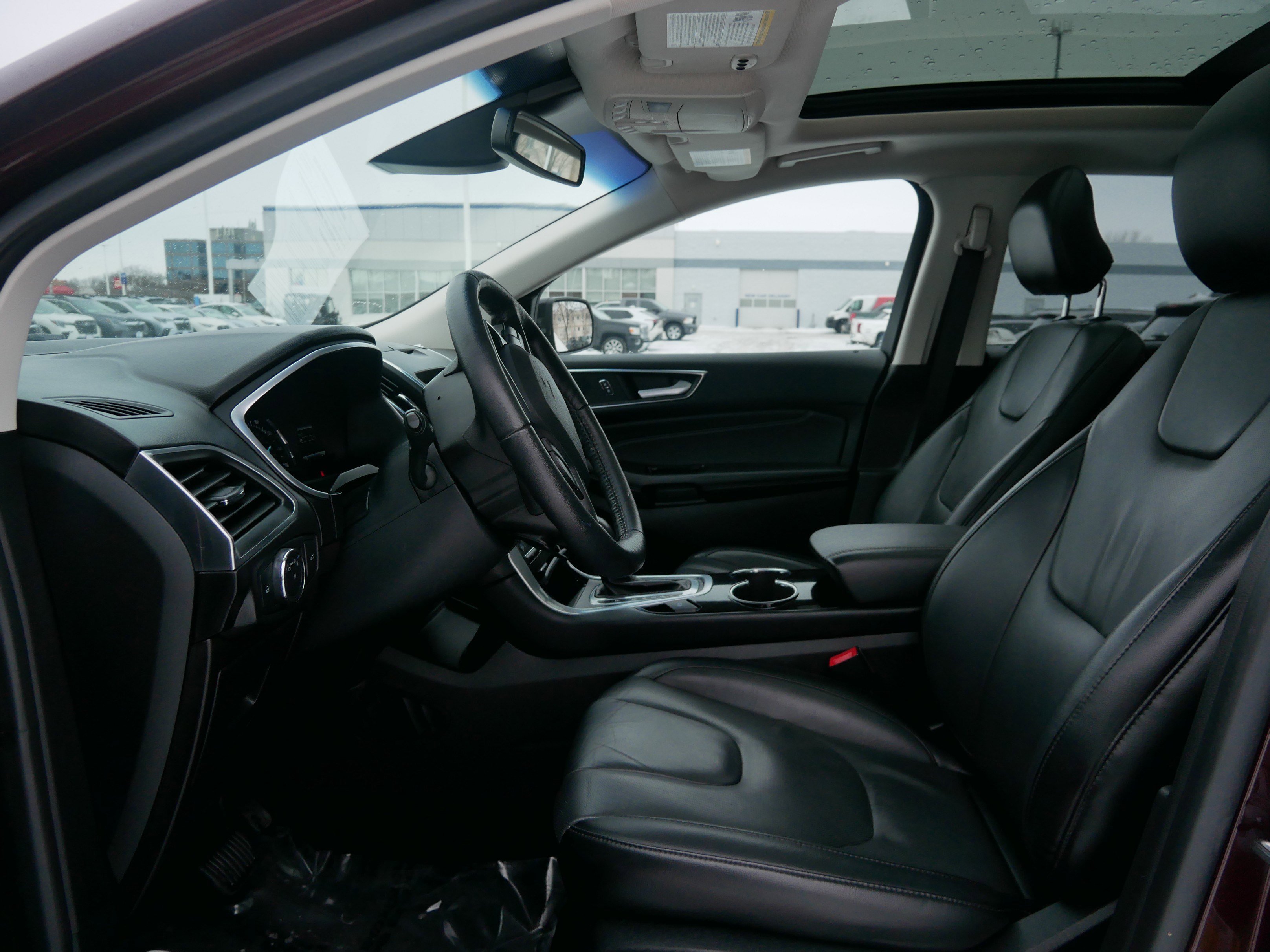 Used 2017 Ford Edge Titanium w/ Equipment Group 302A image 31