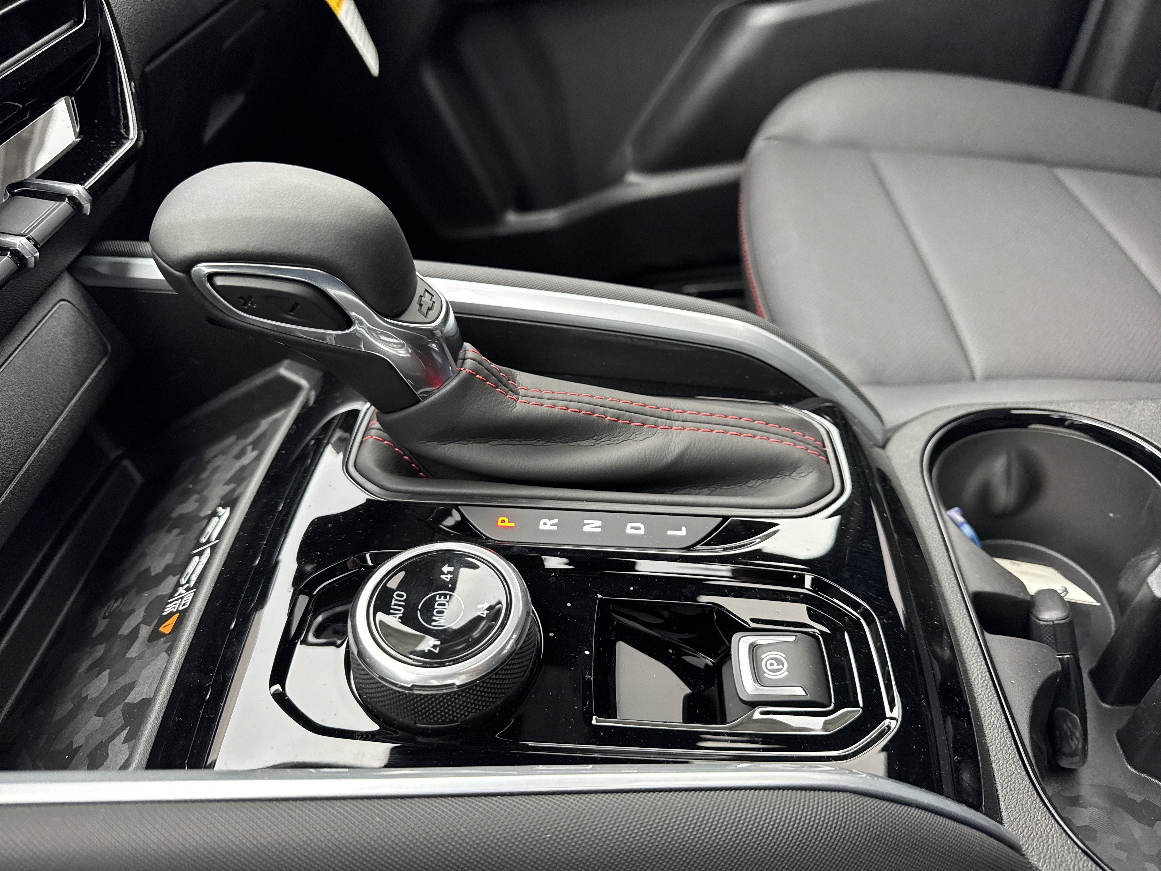 New 2026 Chevrolet Colorado Z71 w/ Technology Package image 23