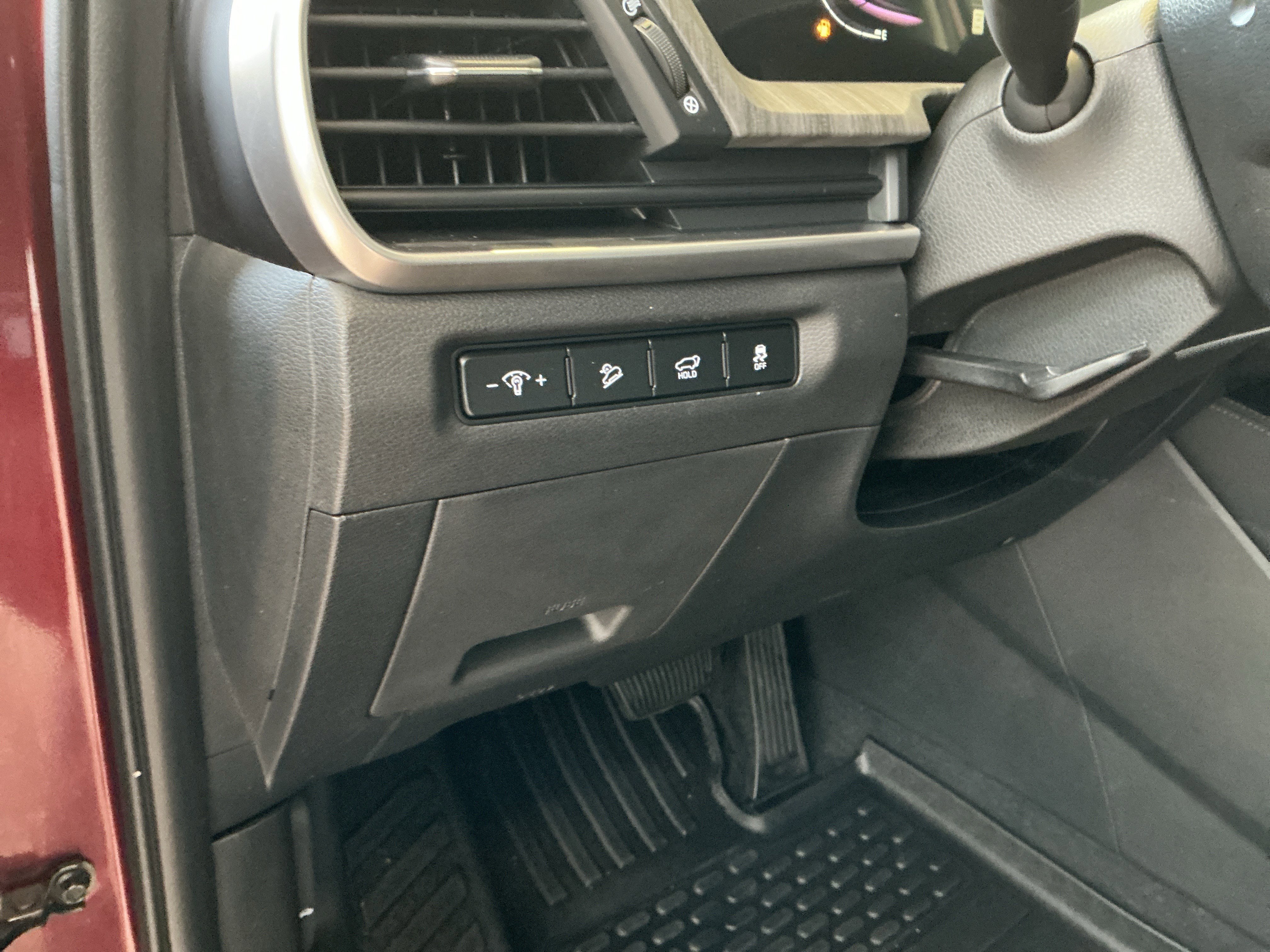 Used 2024 Kia Telluride EX w/ EX Captain's Chair Package image 30