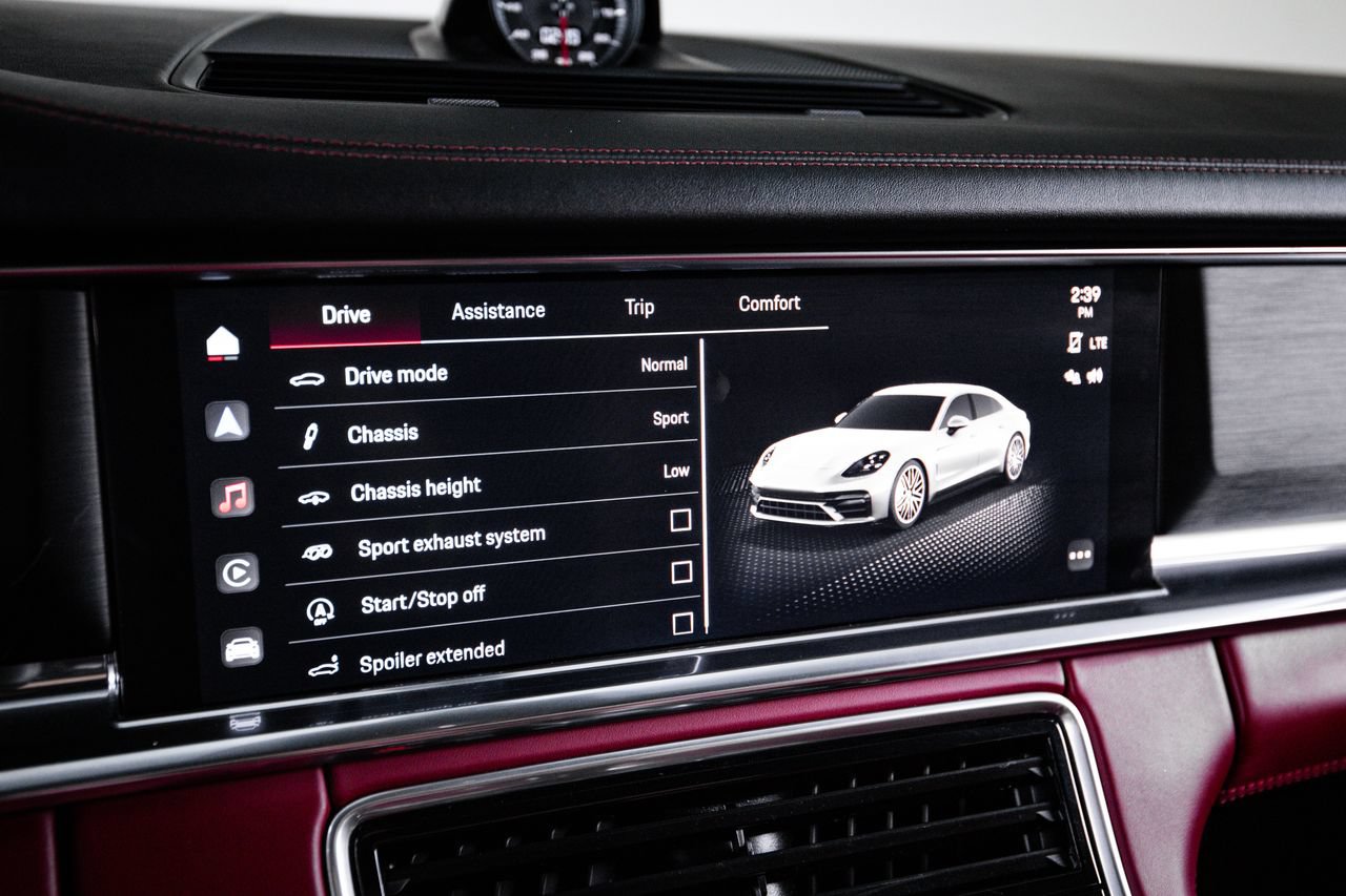 Certified 2022 Porsche Panamera GTS AWD/4WD image 17