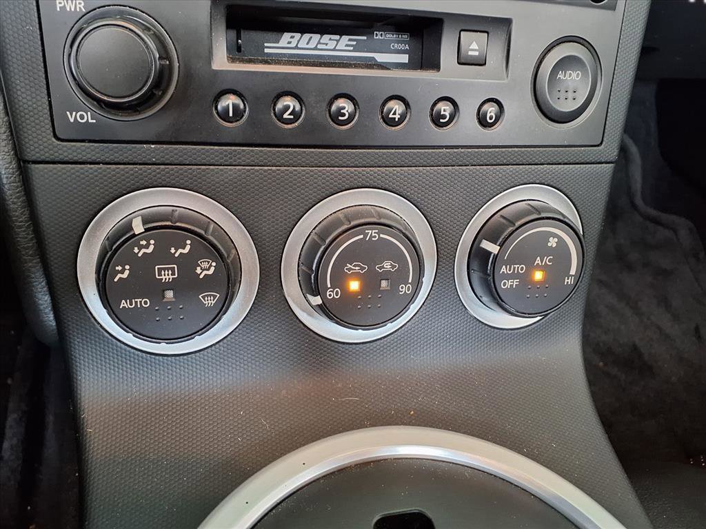 Used 2004 Nissan 350Z Touring image 20
