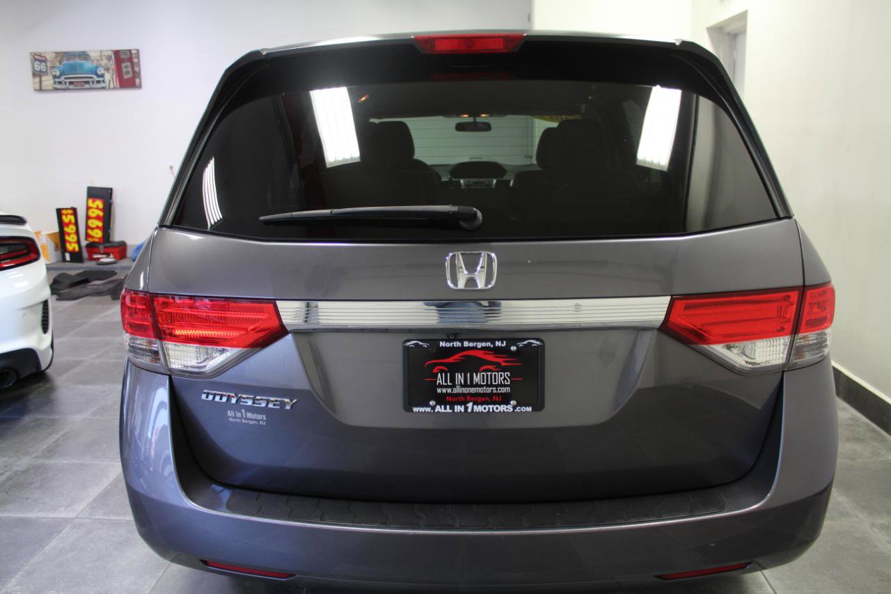Used 2015 Honda Odyssey LX image 5
