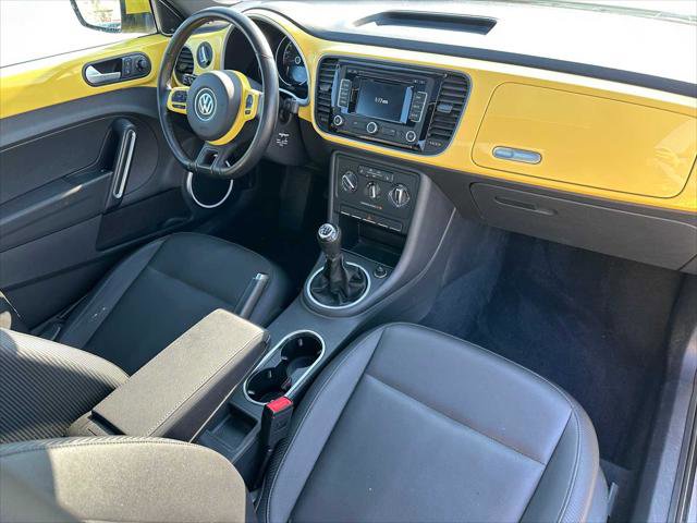 Used 2013 Volkswagen Beetle 2.5 image 11