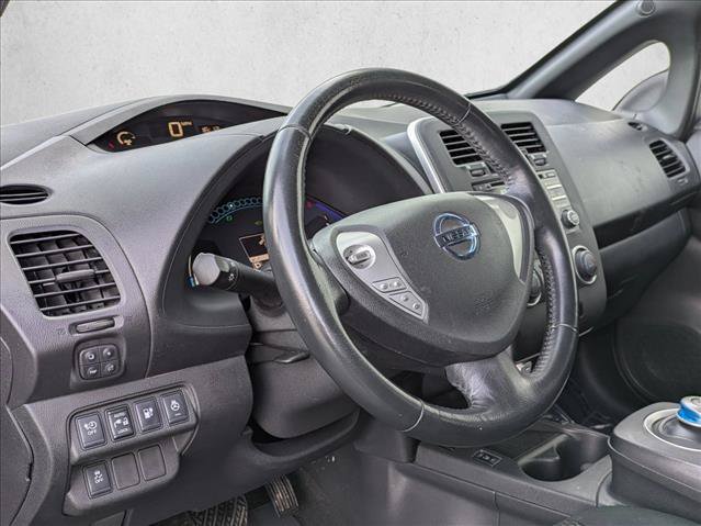 Used 2013 Nissan Leaf S w/ Charger Pkg FWD image 9