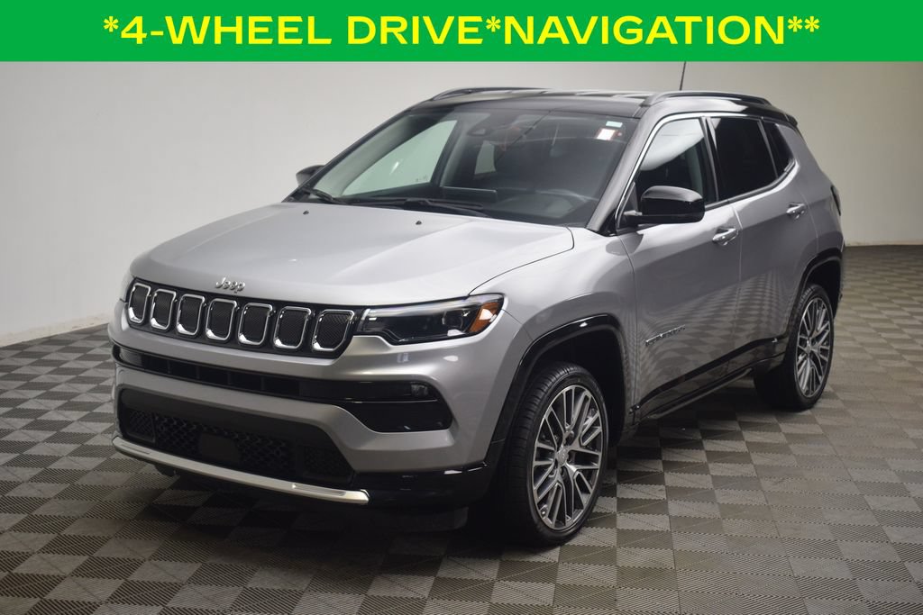 Used 2022 Jeep Compass Limited w/ Elite Group AWD/4WD image 3