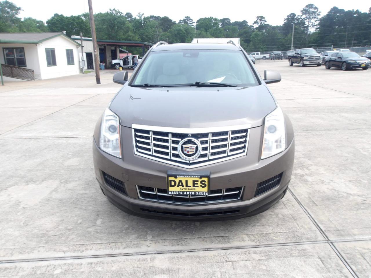 Used 2014 Cadillac SRX Luxury w/ Driver Awareness Package FWD image 3