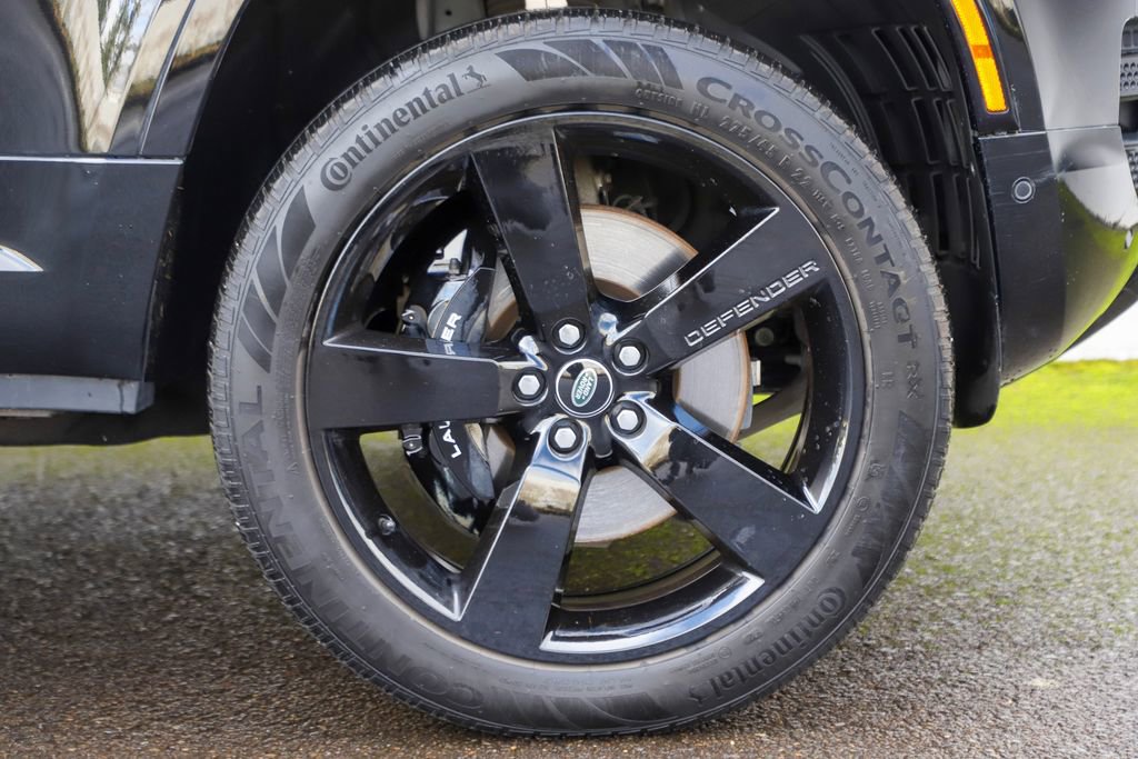 Used 2024 Land Rover Defender 110 V8 AWD/4WD image 65
