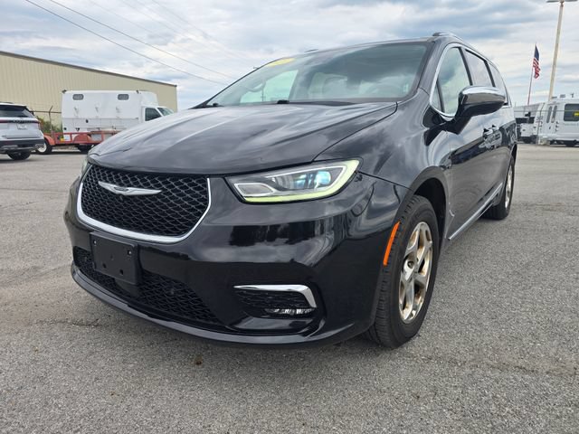 Used 2021 Chrysler Pacifica Limited w/ Premium & Safety Sphere Group AWD/4WD image 7
