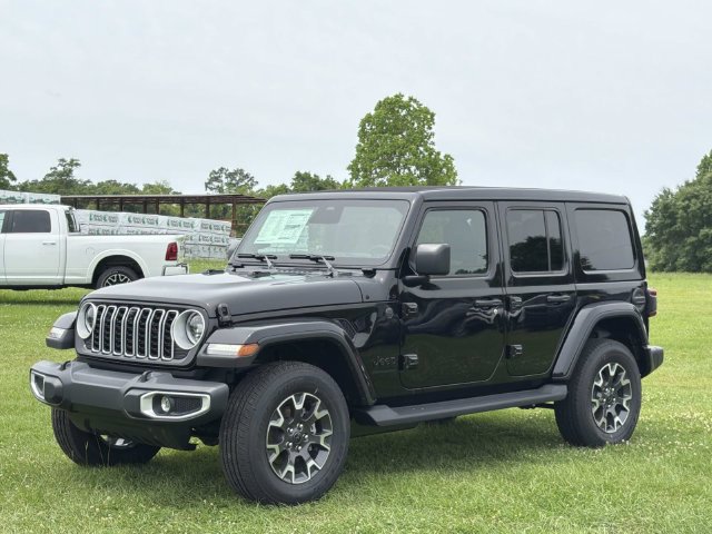 New 2026 Jeep Wrangler Unlimited Sahara w/ Safety Group AWD/4WD image 15