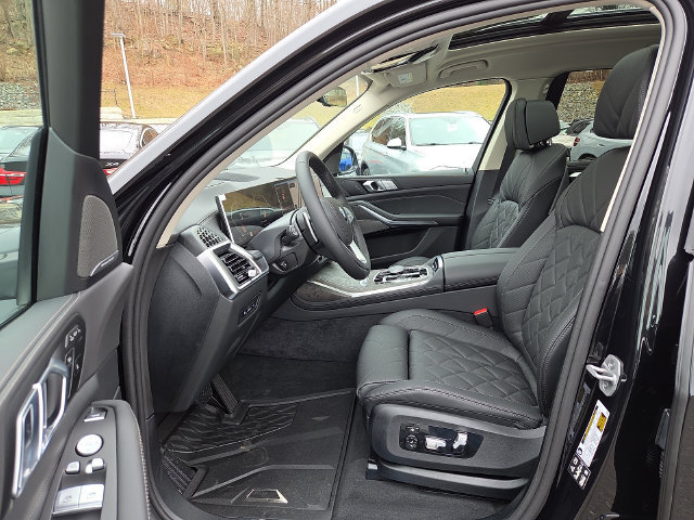 Certified 2026 BMW X7 xDrive40i AWD/4WD image 9