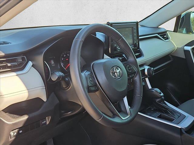 Used 2021 Toyota RAV4 XLE Premium FWD image 10