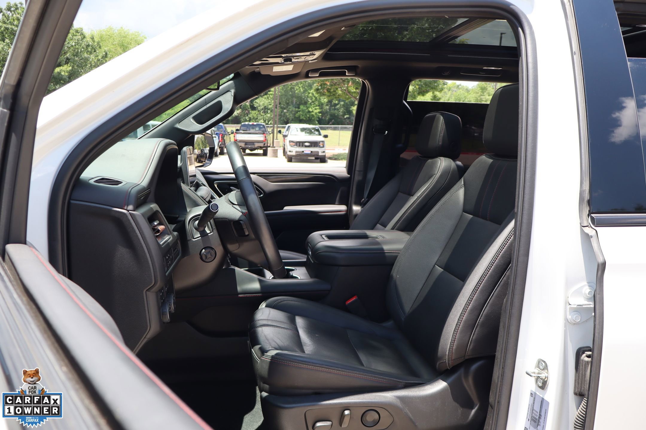 Used 2022 Chevrolet Tahoe RST w/ Luxury Package AWD/4WD image 11