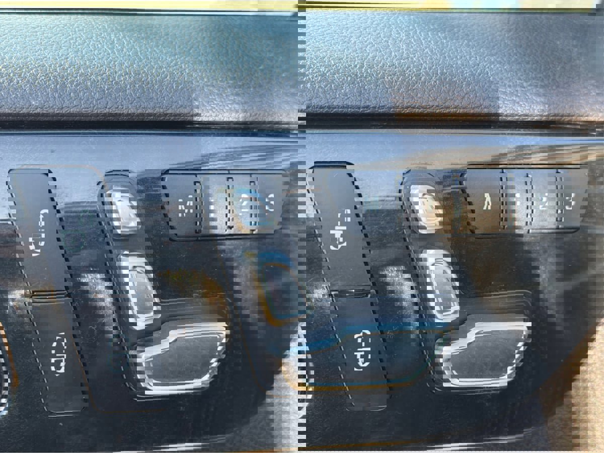 Used 2018 Mercedes-Benz GLS 550 4MATIC w/ Driver Assistance Package image 34