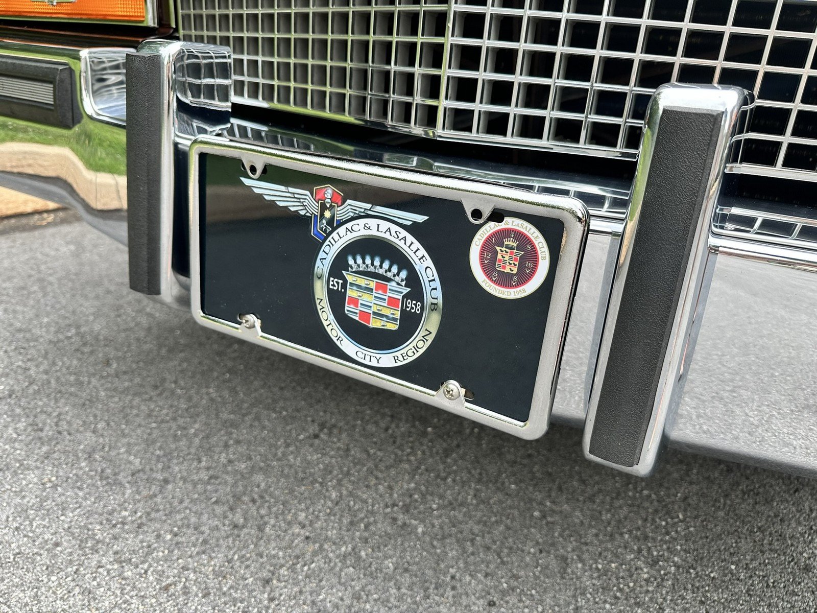 Used 1987 Cadillac Brougham RWD image 27