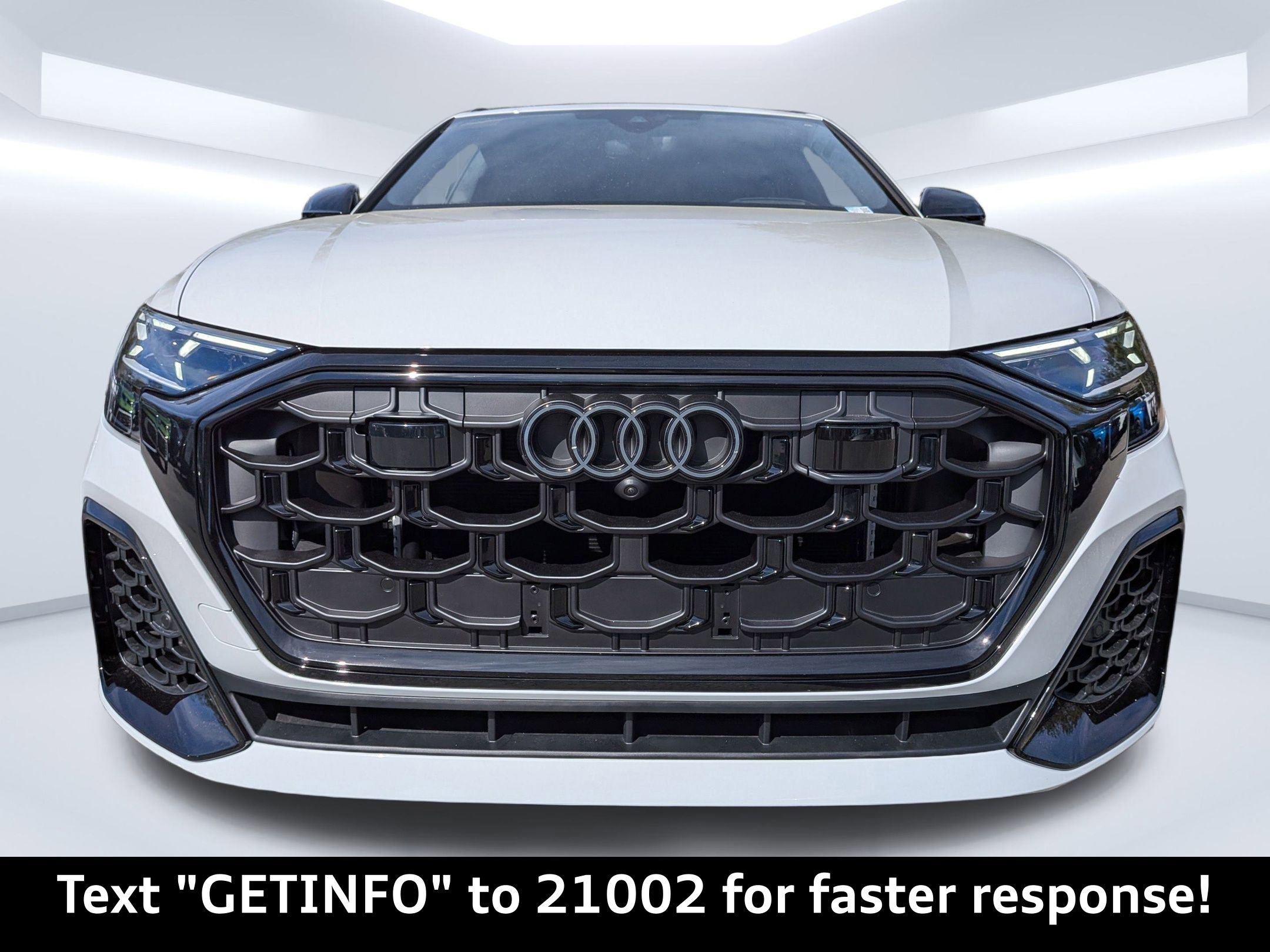 New 2026 Audi SQ8 Prestige AWD/4WD image 9