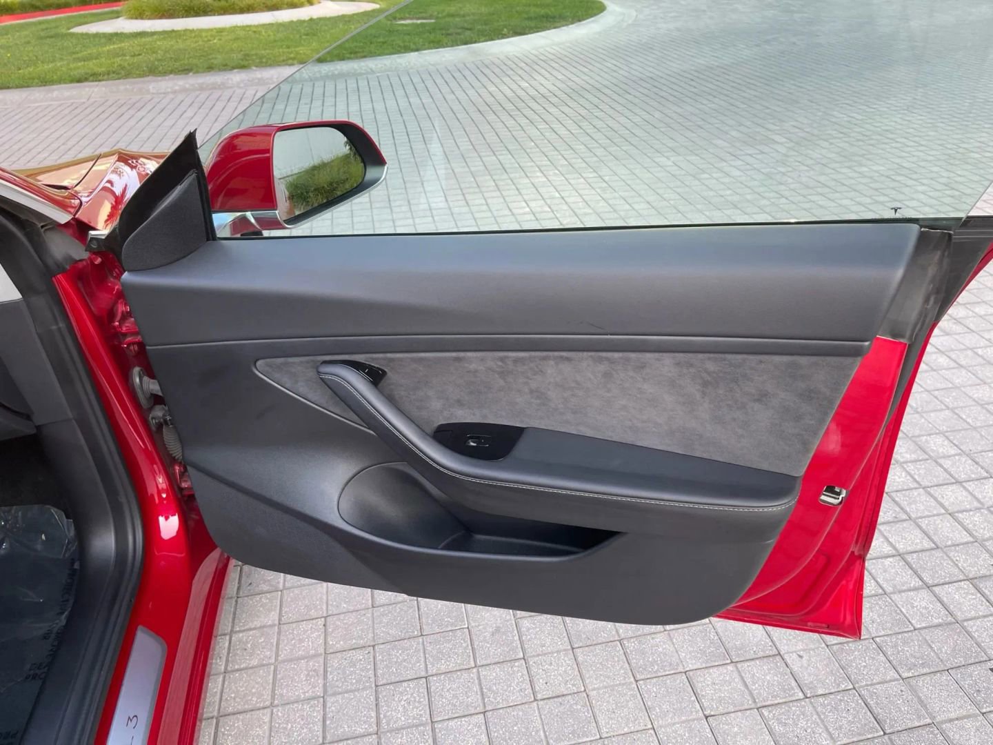 Used 2018 Tesla Model 3 Mid Range image 28