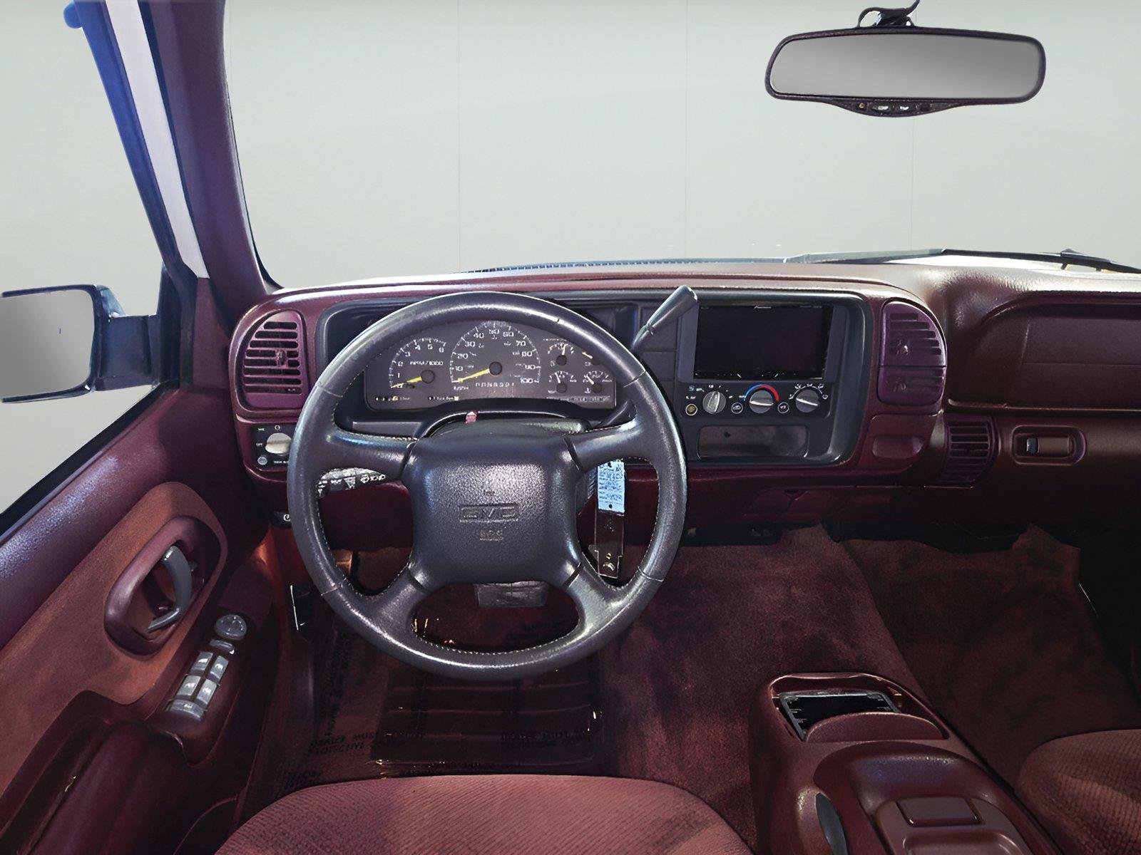 Used 1999 GMC Suburban 4WD w/ Marketing Opt Pkg 2 image 24