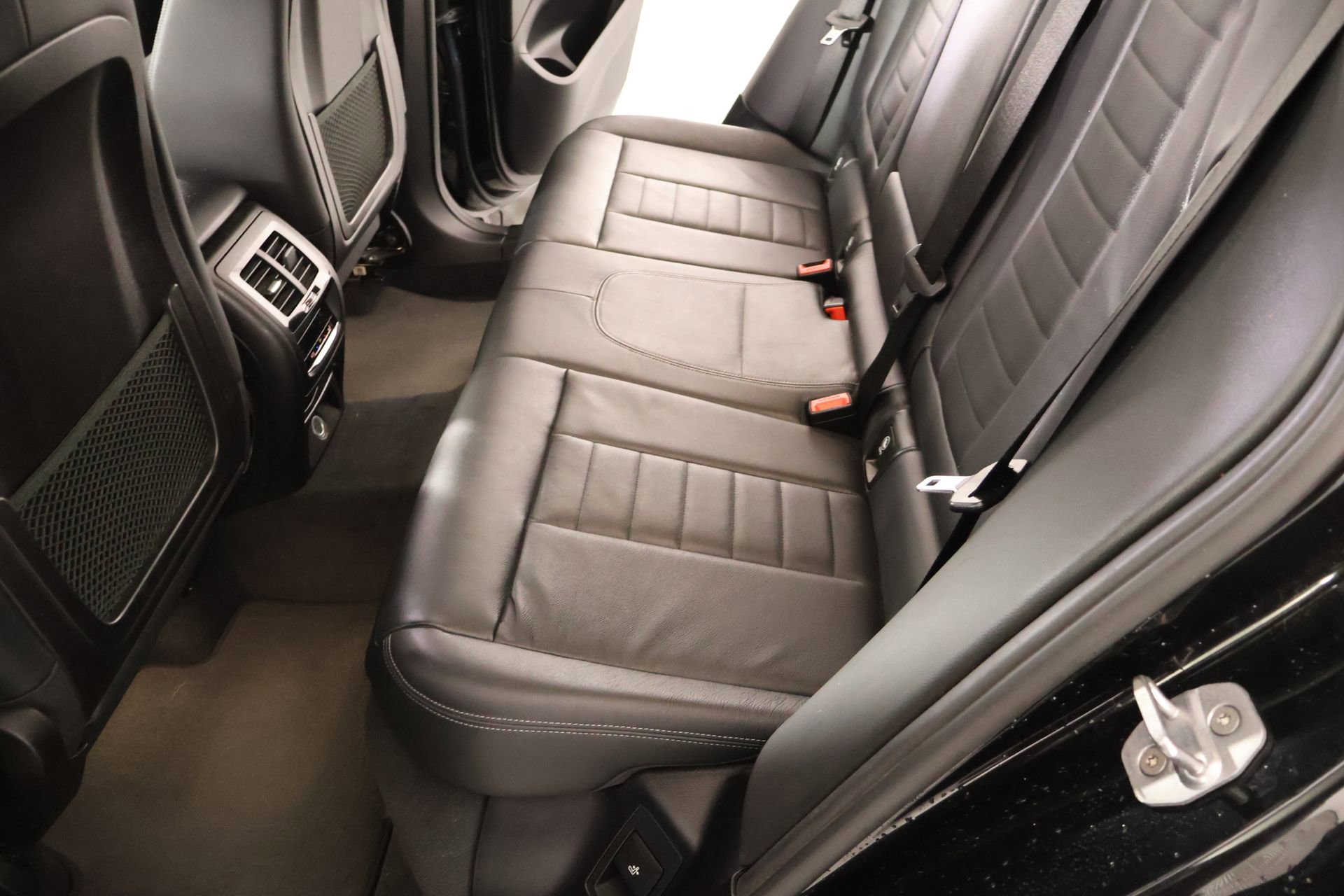 Used 2019 BMW X3 xDrive30i w/ Premium Package AWD/4WD image 13