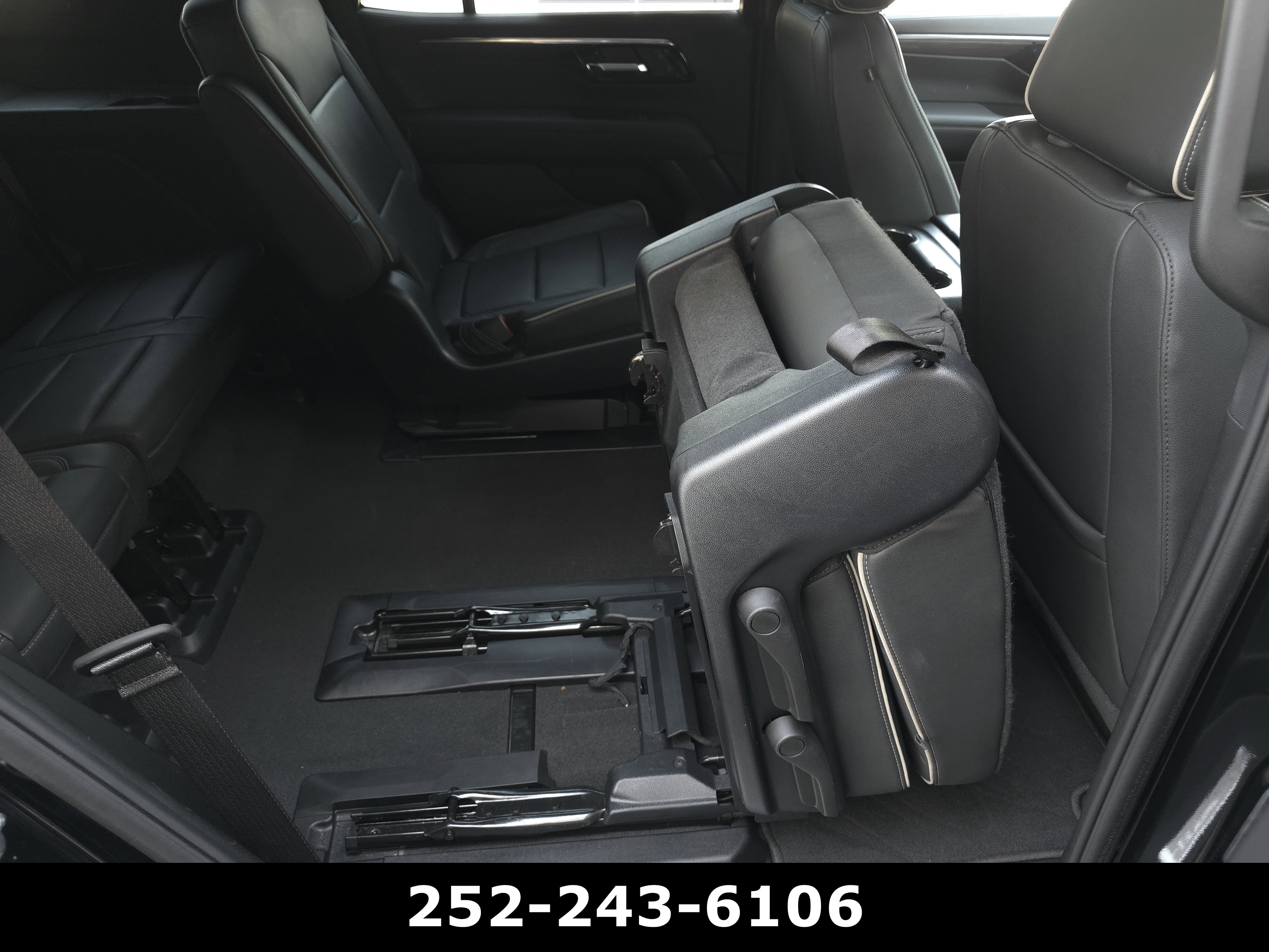 Used 2025 Chevrolet Tahoe Premier RWD image 43