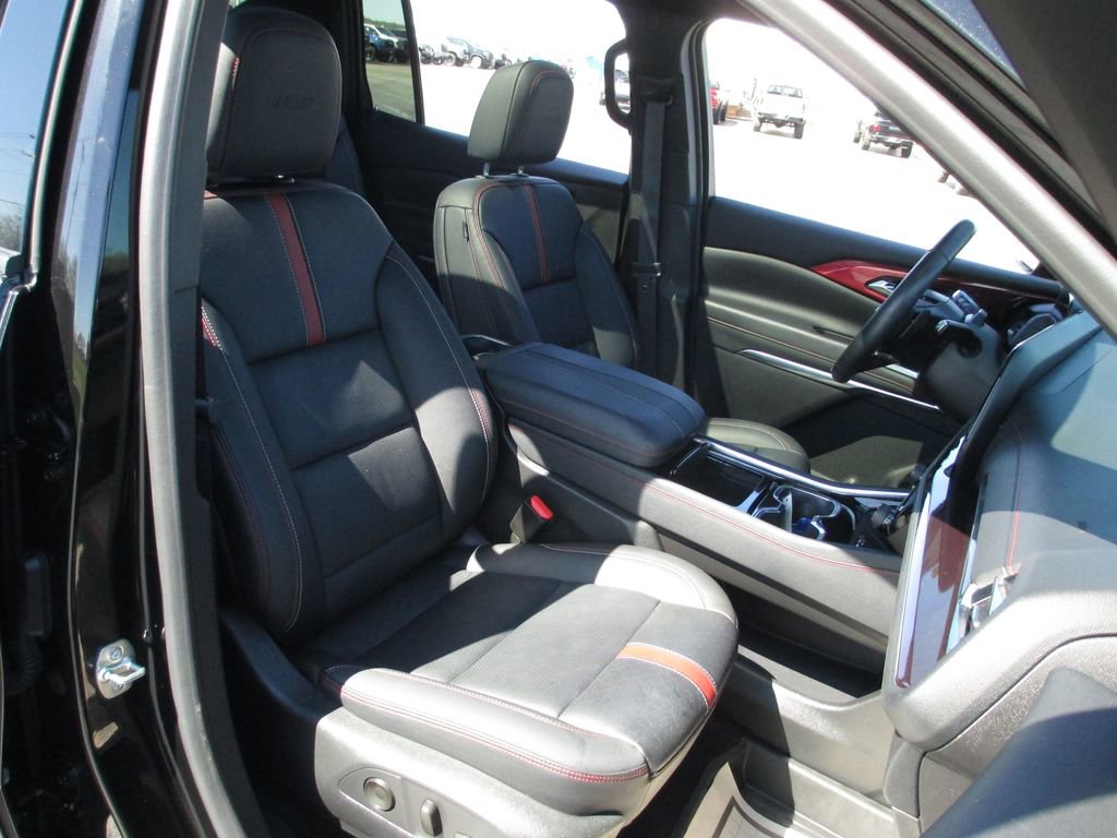 Used 2024 Chevrolet Traverse RS w/ LPO, Floor Liner Package image 23