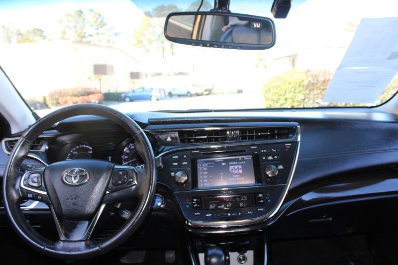 Used 2016 Toyota Avalon XLE Plus FWD image 9
