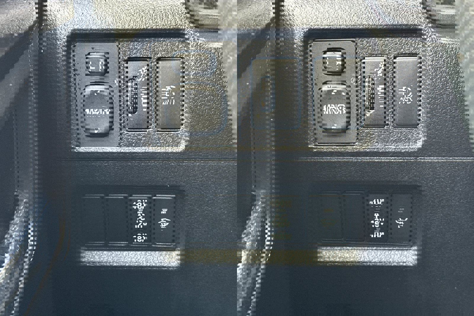 Used 2024 Toyota 4Runner TRD Off-Road Premium image 32