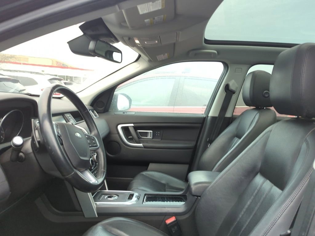 Used 2017 Land Rover Discovery Sport HSE image 7