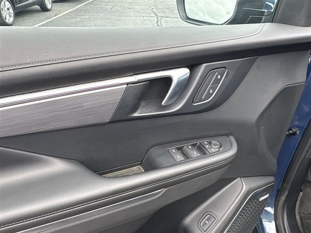 Certified 2025 Buick Enclave Preferred w/ LPO, Floor Liner Package FWD image 23