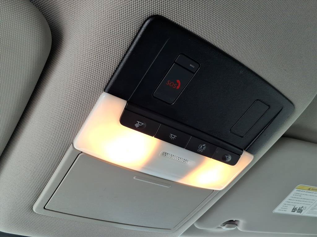 Used 2025 Nissan Rogue SV FWD image 33