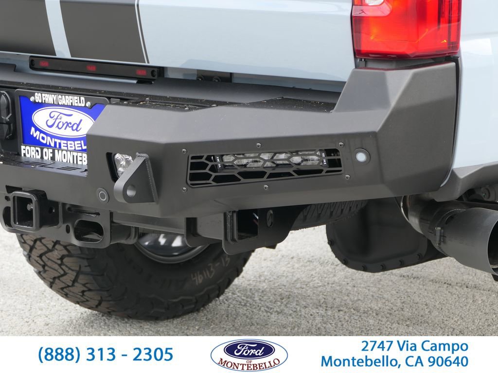 New 2026 Ford F250 Lariat w/ Black Appearance Package AWD/4WD image 8