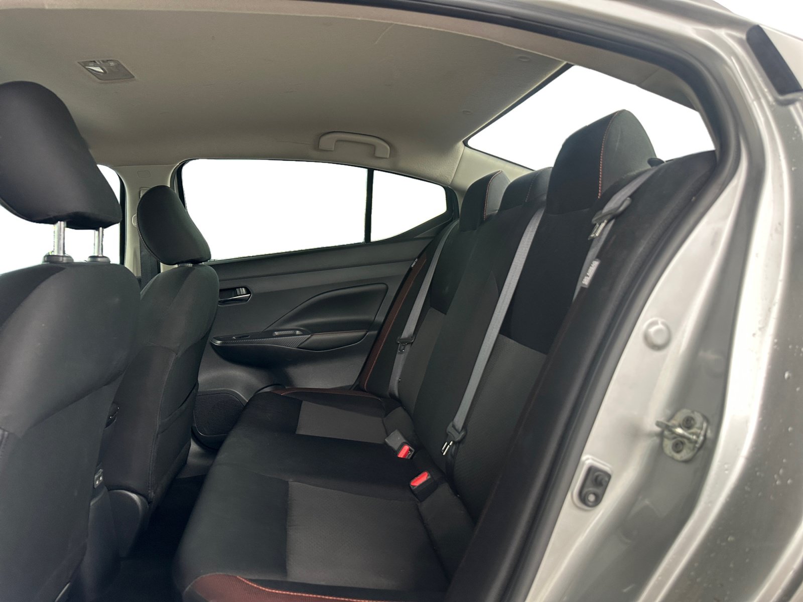 Used 2022 Nissan Versa SR w/ Convenience Package FWD image 13