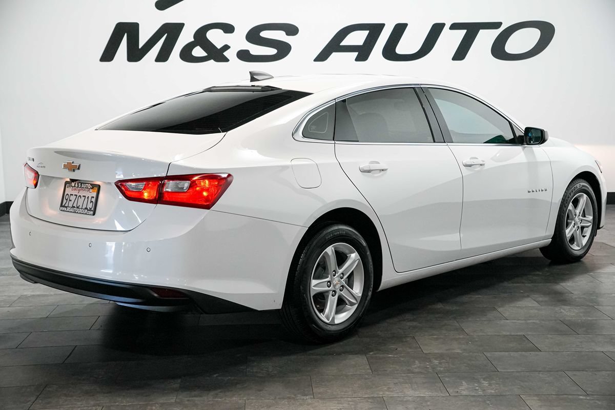 Used 2023 Chevrolet Malibu LS w/ Driver Confidence Package FWD image 4