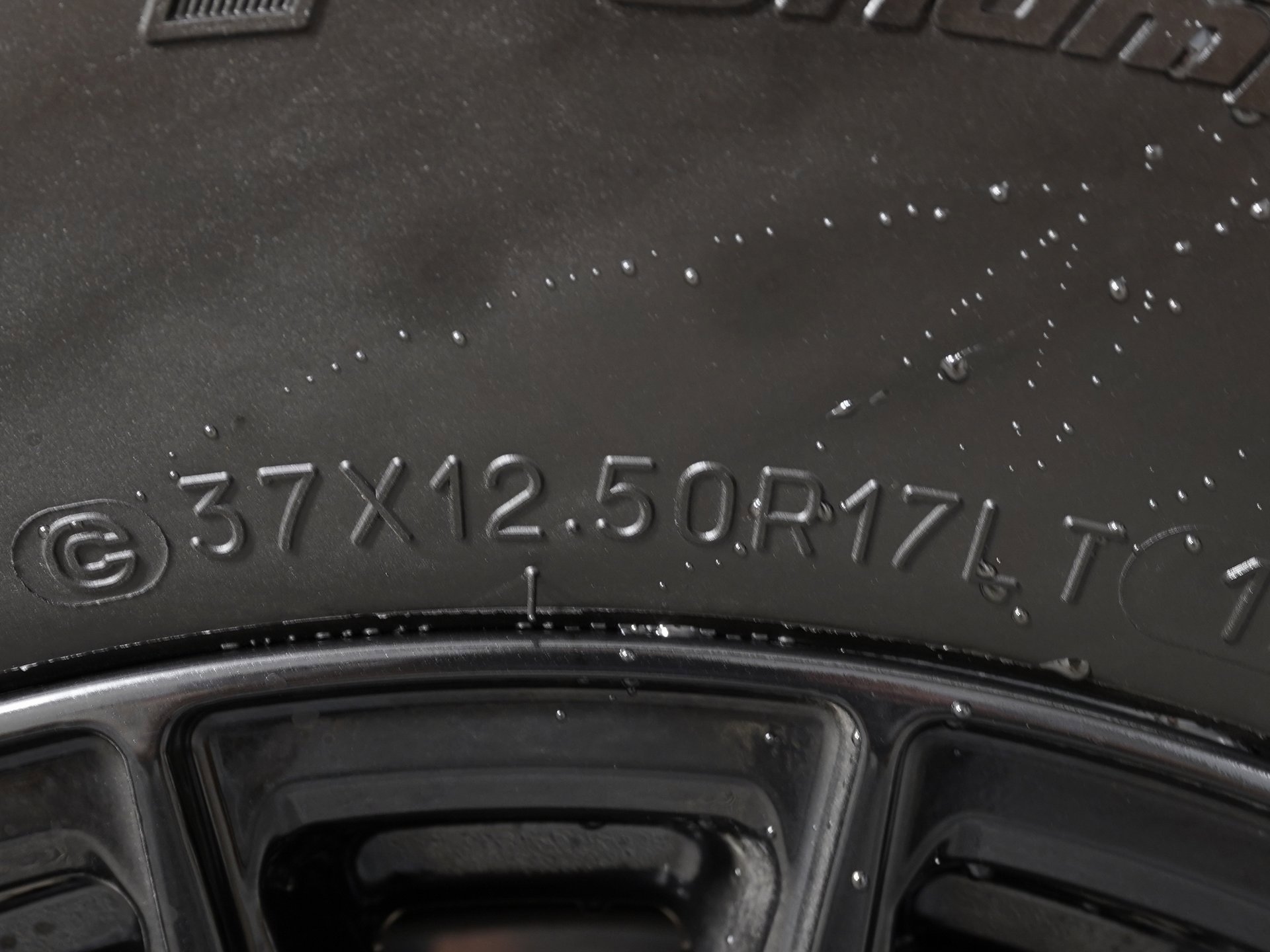 Used 2025 Ford F150 Raptor w/ Equipment Group 803A Raptor R image 37