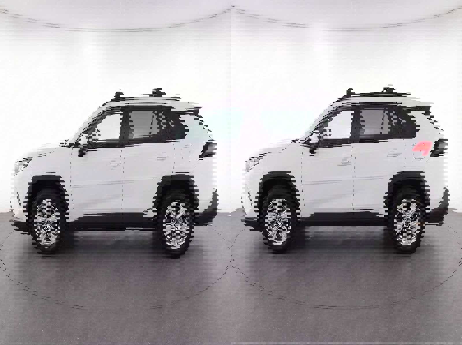 Used 2023 Toyota RAV4 XLE w/ Convenience Package image 5