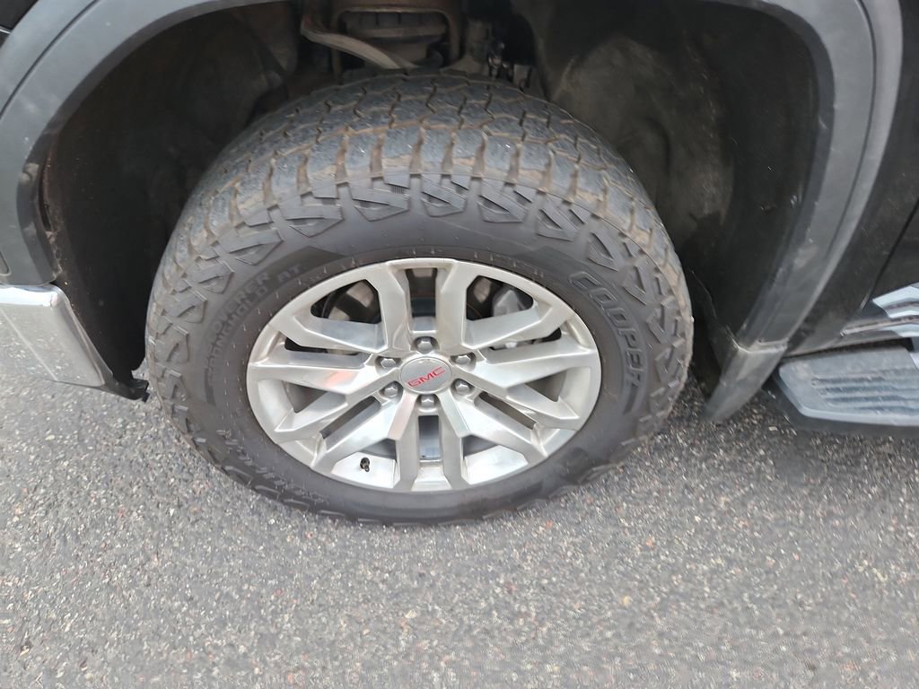 Used 2022 GMC Sierra 1500 SLT w/ SLT Premium Plus Package image 18