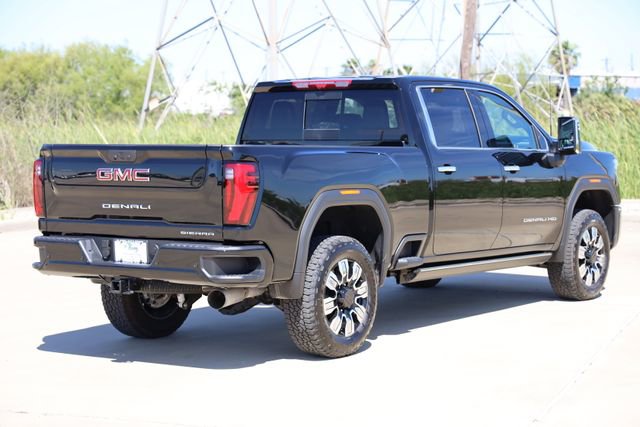 New 2026 GMC Sierra 2500 Denali w/ Max Trailering Package image 8
