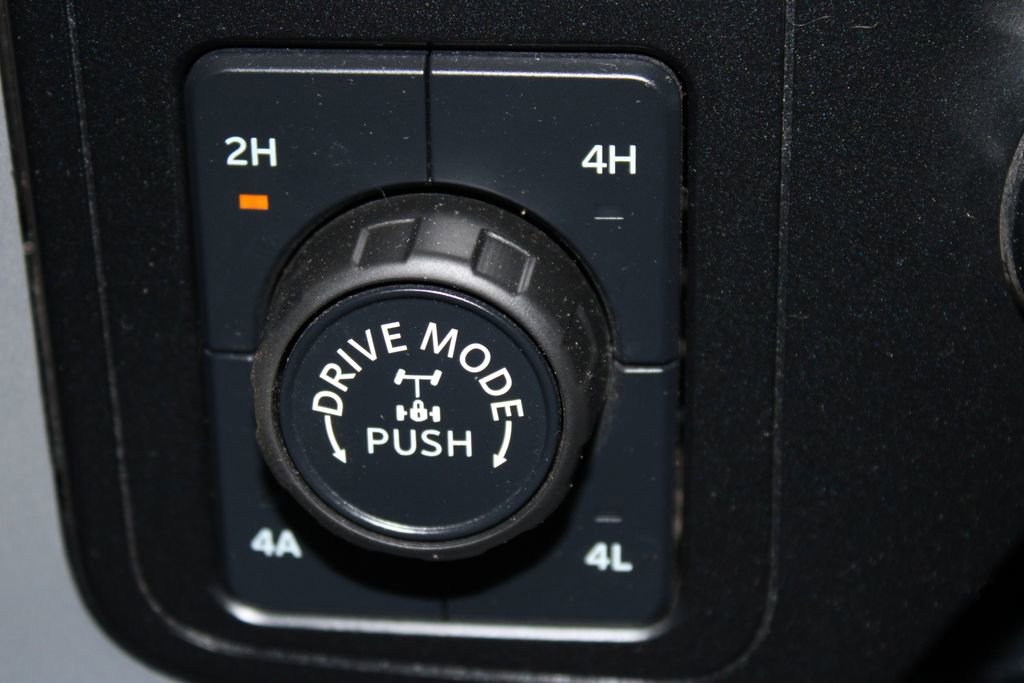 Used 2024 Ford F150 Lariat w/ Tow/Haul Package AWD/4WD image 46