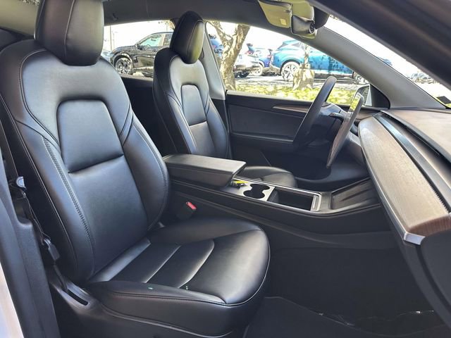 Used 2022 Tesla Model Y Performance image 9