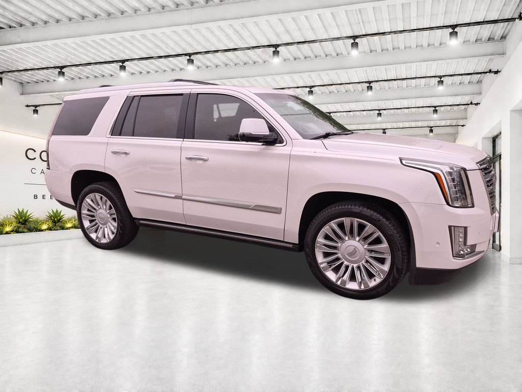 Used 2018 Cadillac Escalade Platinum AWD/4WD image 12
