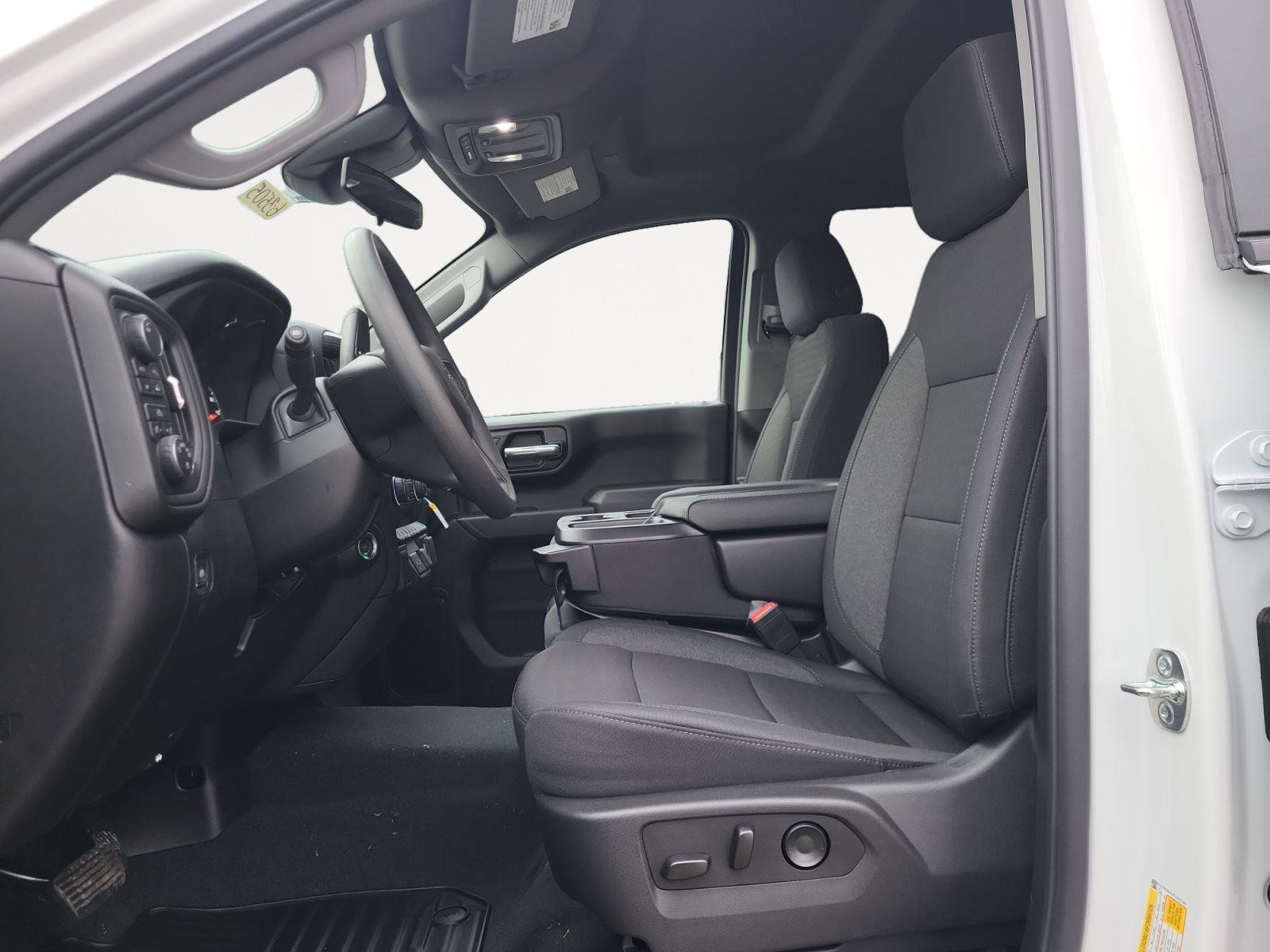 New 2026 Chevrolet Silverado 1500 Custom w/ Rally Edition image 10