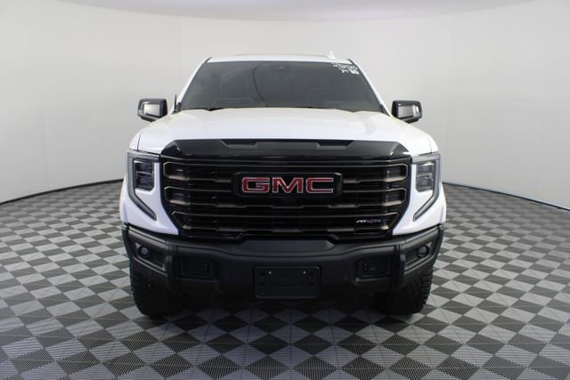 Used 2025 GMC Sierra 1500 AT4X image 32