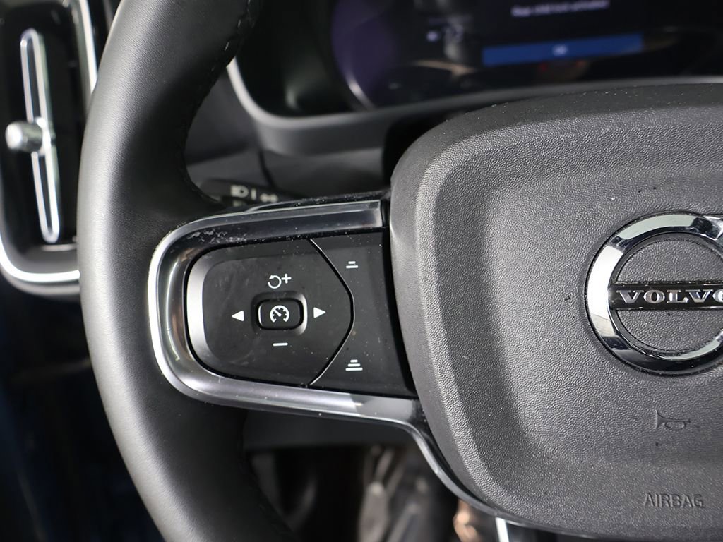 Used 2023 Volvo XC40 Recharge Plus AWD/4WD image 37