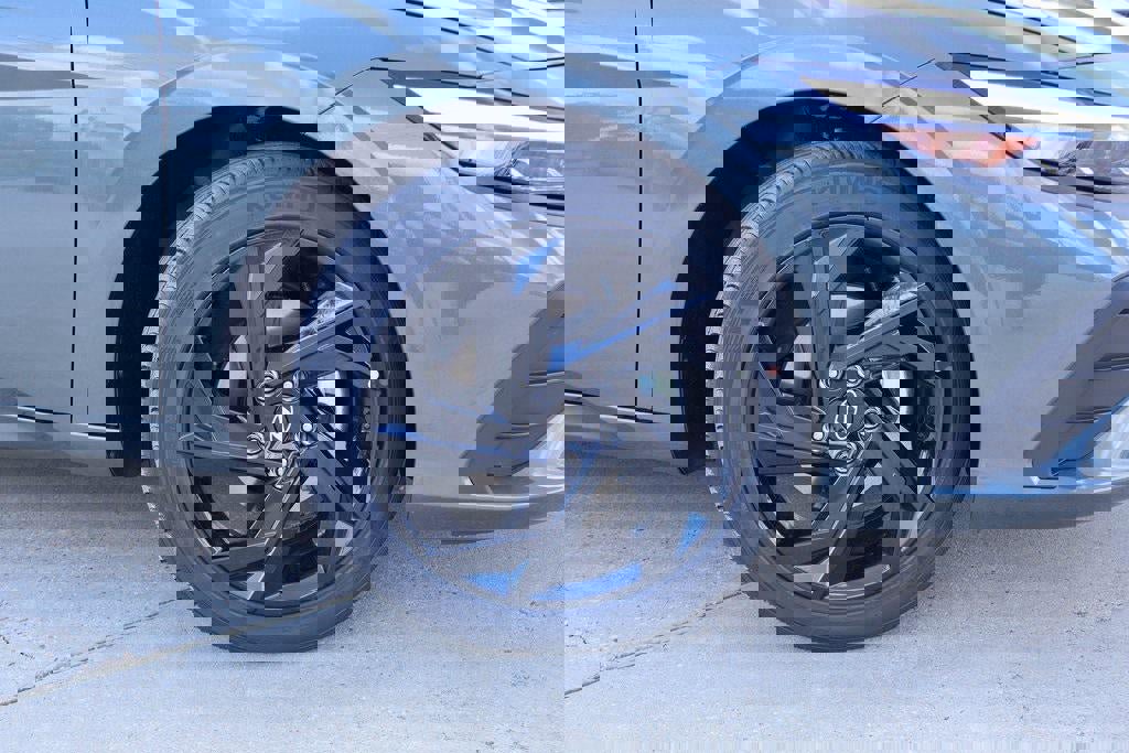 New 2026 Hyundai Elantra Sport image 27