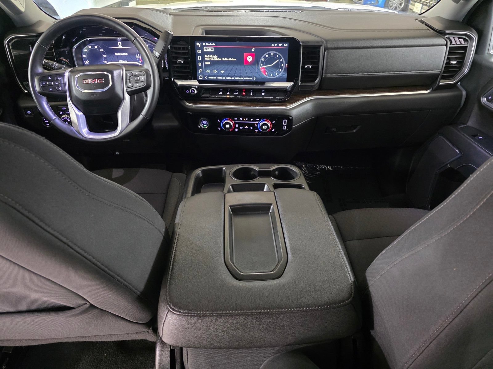 Used 2024 GMC Sierra 1500 SLE RWD image 20